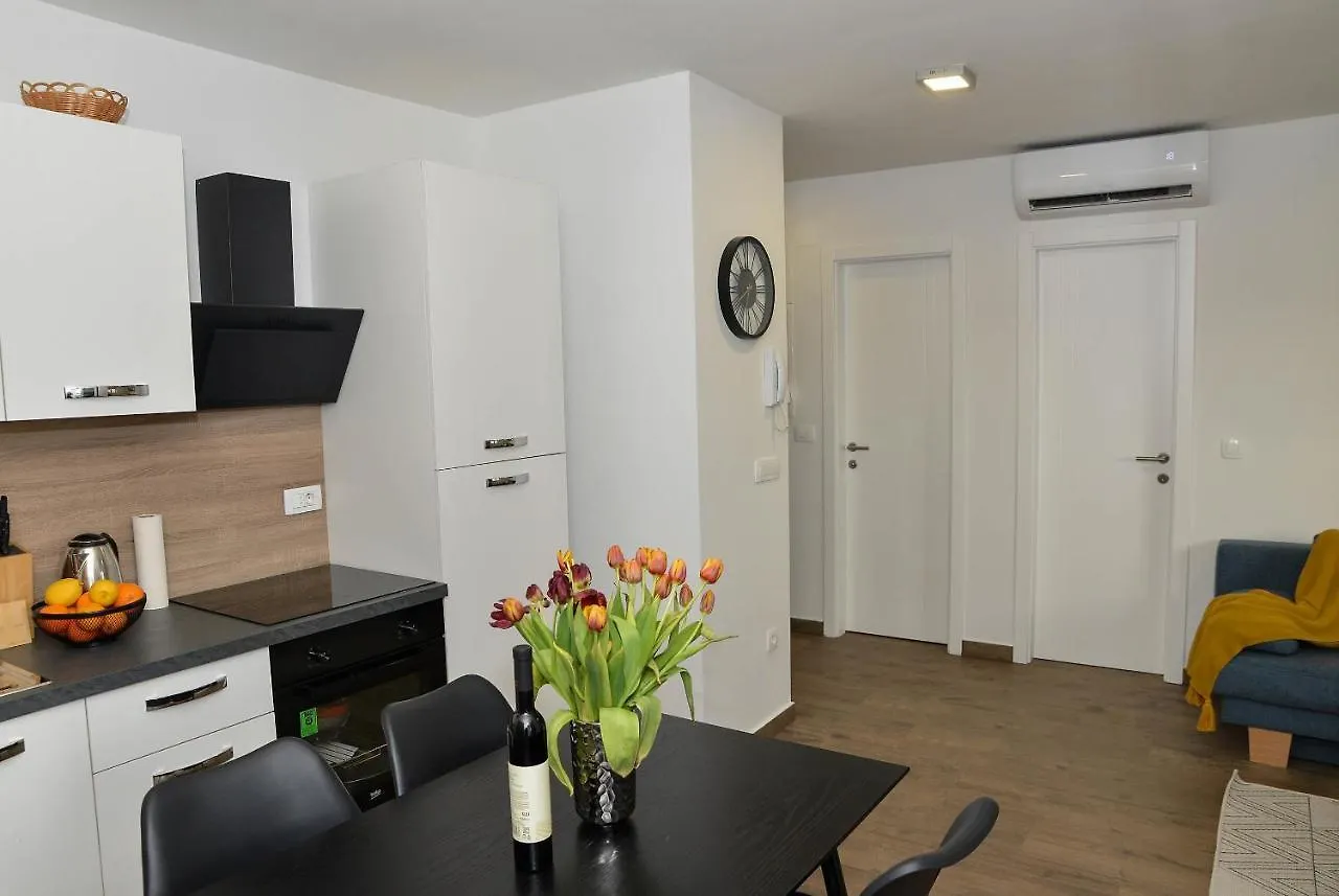 Apartment Nicole Zadar